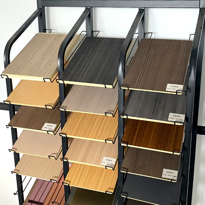 Qualité Panneaux de mur en bambou d'intérieur décoratifs d'intérieur de grain en bois de charbon de bois de panneaux de mur de PVC Usine