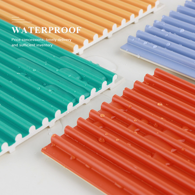 Qualité La Co a expulsé les panneaux de mur composés en plastique en bois de PVC 15mm Usine