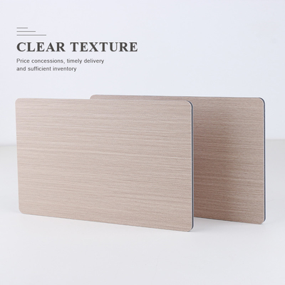 Qualité panneaux de mur en bois de PVC de grain de panneau de mur de décoration intérieure de 5mm 8mm Usine